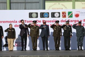 Encabeza Gobernador David Monreal ceremonia de toma de posesión y protesta de bandera de nuevo Jefe de Estado Mayor de la Decimoprimera Zona Militar